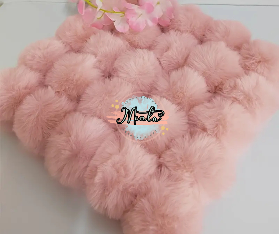 Pompones 6cms con agarre para llavero