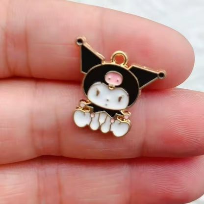 Dije Sanrio Metlálicos 4 Pack 50%Desc