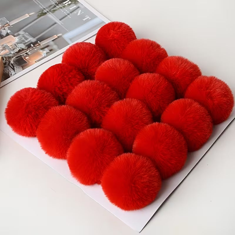 Pompones Peluditos 8cms