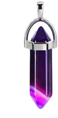 Piedra en forma de bala Cuarzo. Incluye collar negro.