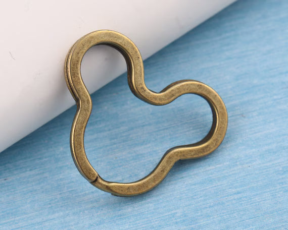 Lote 40 llaveros metálicos surtidos