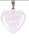 Piedra en forma de corazón Cuarzo. Incluye collar negro.
